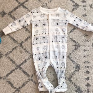 Snowflake footsie pajama